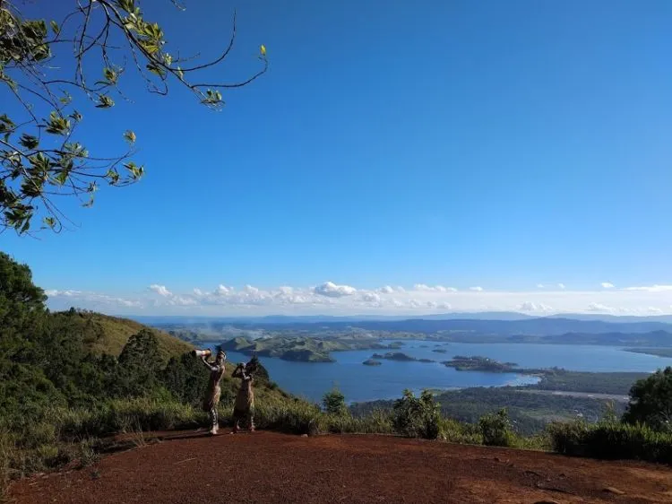 10 Destinasi Wisata di Jayapura yang Keren Banget. Liburan ke Sana Berasa Lagi ke Luar Negeri Lho! 14