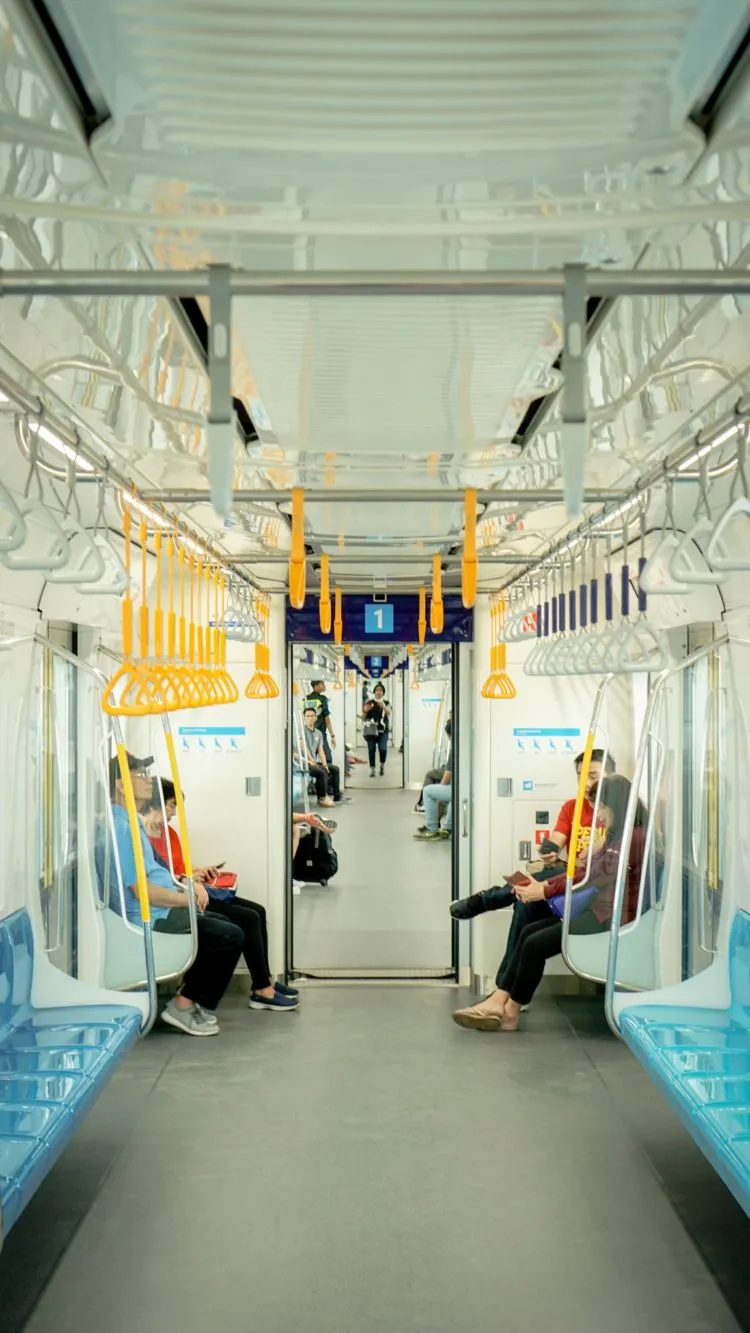 Kumpulan Foto Uji Coba Publik MRT Jakarta. Akhirnya Republik Ini Punya MRT Kaya Negara Maju ya! 16