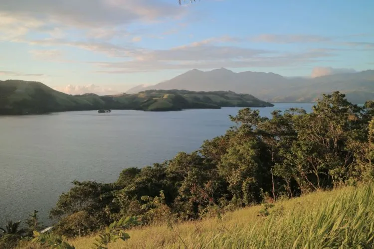 6 Cara Menikmati Danau Sentani di Papua. Jelajahi Danau Ini Bagaikan Liburan New Zealand! 9
