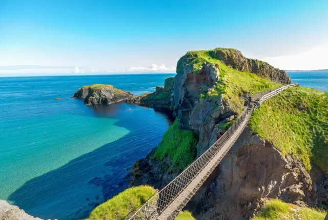 7 Destinasi Wisata di Berbagai Negara Buat Cewek yang Pengen Solo Traveling. Cobain ke Sana, Ladies! 13