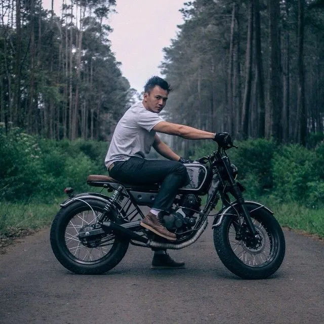 Intip Gaya Wijaya Saputra di Luar Arena Basket yang Stylish Menarik. Pantas Kalau Banyak yang Melirik 23