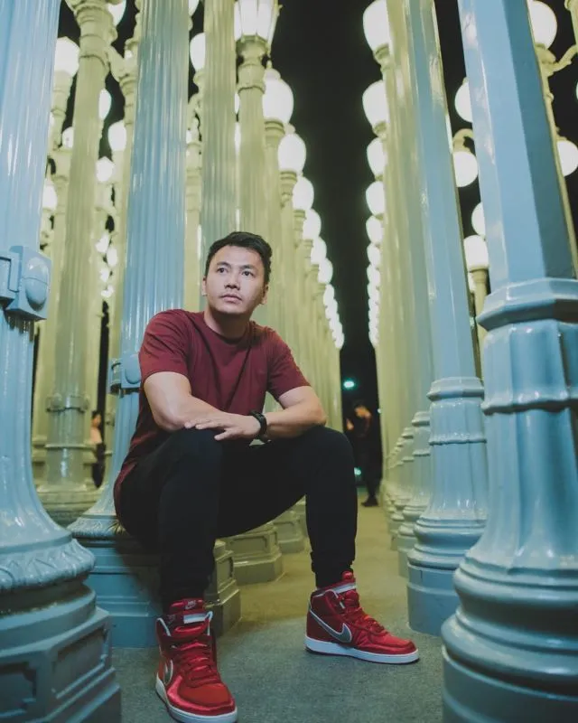 Intip Gaya Wijaya Saputra di Luar Arena Basket yang Stylish Menarik. Pantas Kalau Banyak yang Melirik 15