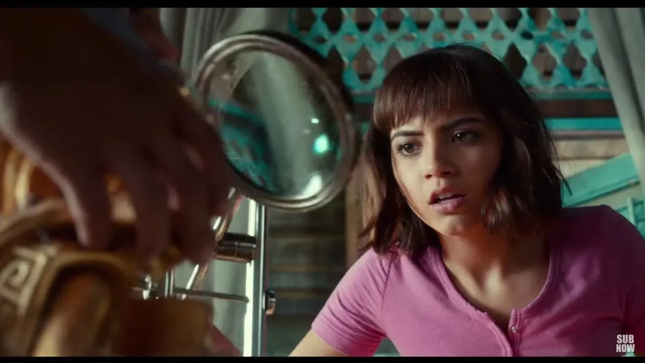 9 Potret dan Fakta Dora the Explorer Versi Film. Nggak Nyangka Kalau Udah Gede Sekece itu~ 10