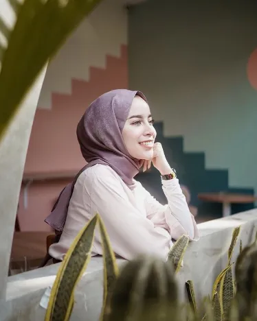 11 Pesona Aghnia Punjabi Saat Foto 'Meringis'. Aduhai Manis! 17
