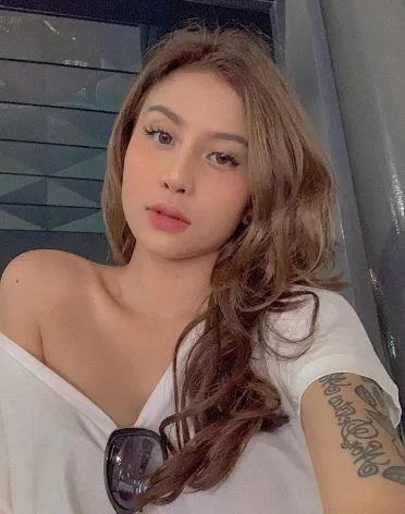 Potret Awkarin Setelah Lama Nggak Terdengar Kabarnya. Makin Cakep Aja, Neng ~ 12
