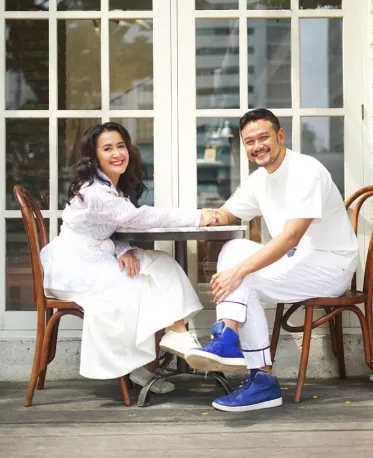 Romantisme Dwi Sasono dan Widi Mulia yang Nggak Lekang Zaman. Panutan Banget Buat Para Milenial! 9