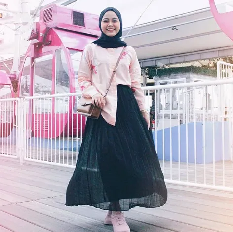 Dibilang Mirip Rachel Vennya, Selebgram Nadhila Qonita 'Banjir' Penggemar. Emang Cakep Sih! 10