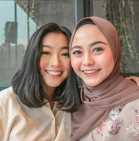 Dibilang Mirip Rachel Vennya, Selebgram Nadhila Qonita 'Banjir' Penggemar. Emang Cakep Sih! 11
