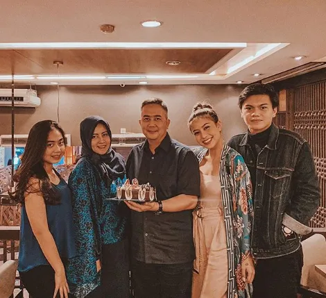 Potret Awkarin Setelah Lama Nggak Terdengar Kabarnya. Makin Cakep Aja, Neng ~ 18