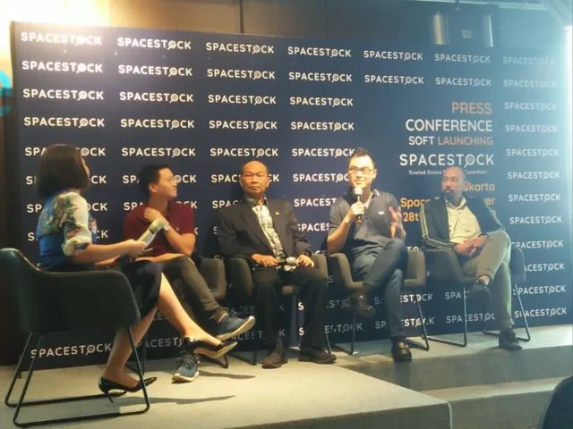Pasangan Milenial Bisa Andalkan SpaceStock Buat Cari Hunian. Tinggal Klik-klik Saja 5