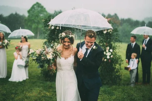 Bukan Cuma Soal Cuaca, Ini 5 Pertimbangan Penting Saat Pilih Resepsi Nikah Indoor atau Outdoor 7