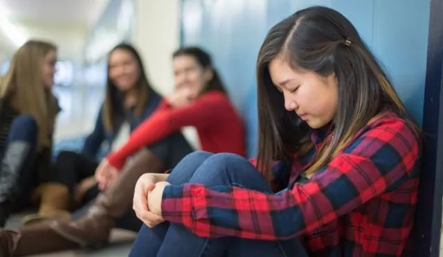 Seorang Siswa Lakukan Praktik Sulap yang Berujung Pegang Payudara Temannya. Guyonan Macam Apa ini? 5
