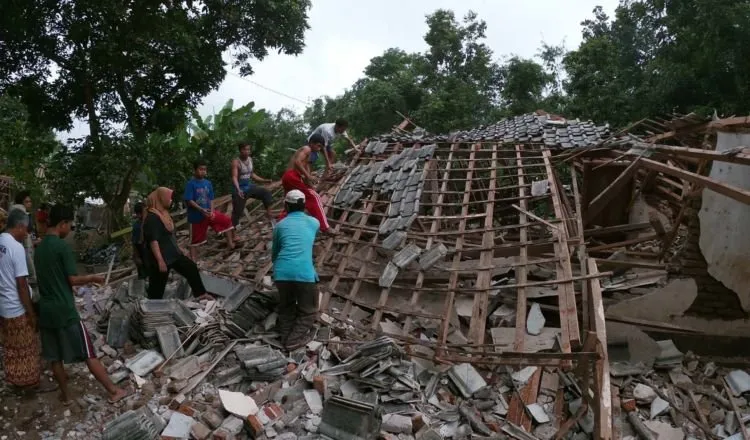 Lombok Kena Gempa Besar Lagi. Wisatawan Malaysia Jadi Korban di Air Terjun Tiu Kelep! 4