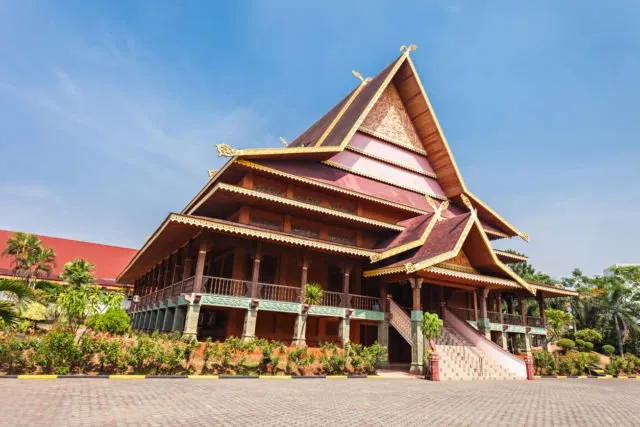 Ada Bola Merah Besar di Atas Peta Indonesia di TMII. Wah, Pertanda Apa ya Guys? 4