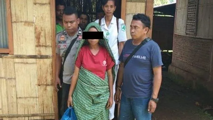 Cinta Terlarang: Mertua Hamil Karena Diselingkuhin Menantunya. Duh, Suami Direbut Ibunya Sendiri :( 5