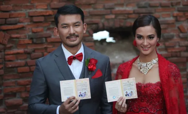 Meski Super Kaya, 7 Artis Ini Pilih Mahar Pernikahan yang Nilainya Sederhana. Ini Lo Alasannya 12