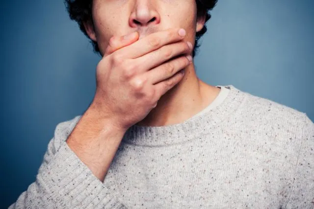 5 Penyebab Tak Terduga Kenapa Bibirmu Jadi Hitam Selain Merokok 8 penyebab bibir hitam