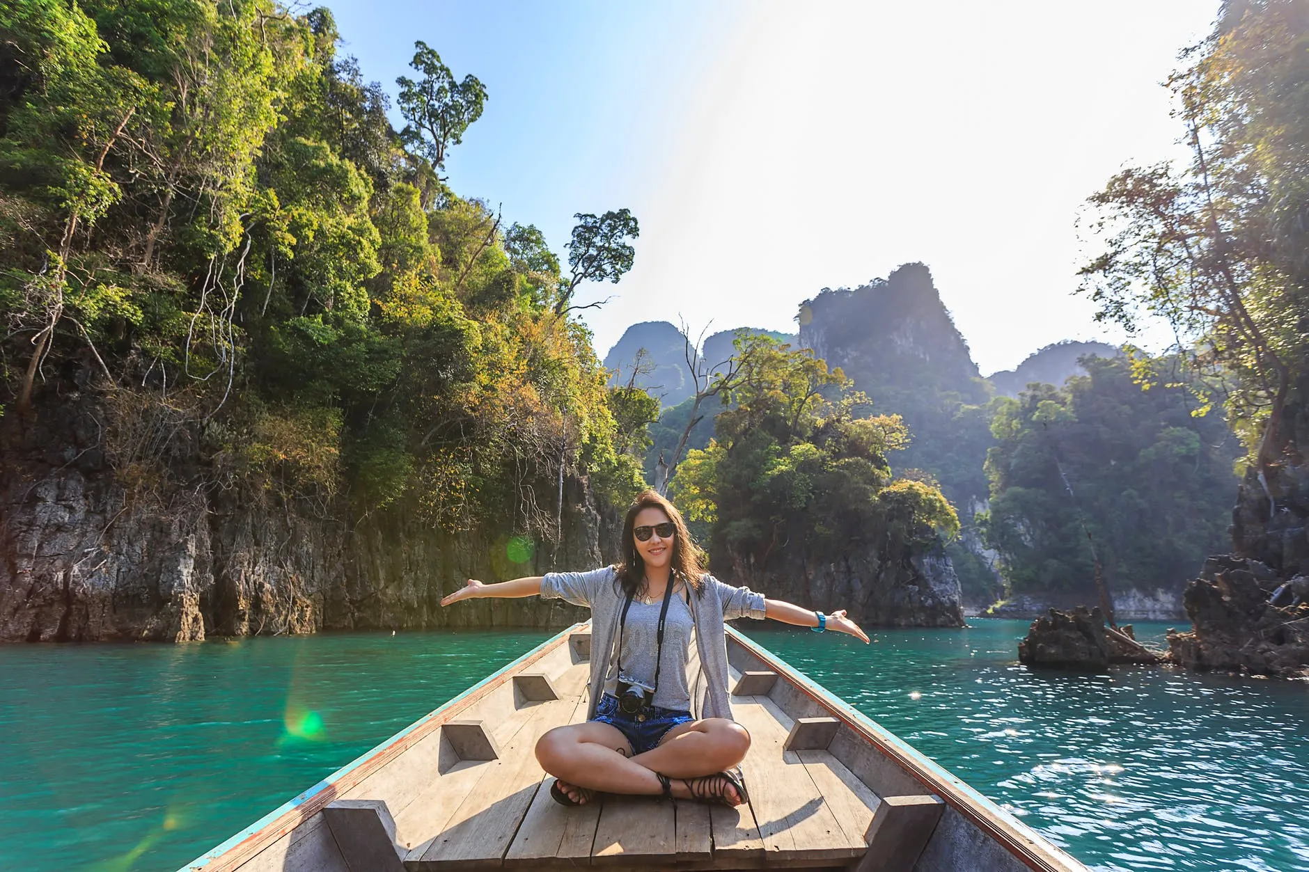 Mengulik Unimoon, Tren Berbulan Madu Sendiri-sendiri yang Mulai Diminati. Mau Honeymoon Begini?