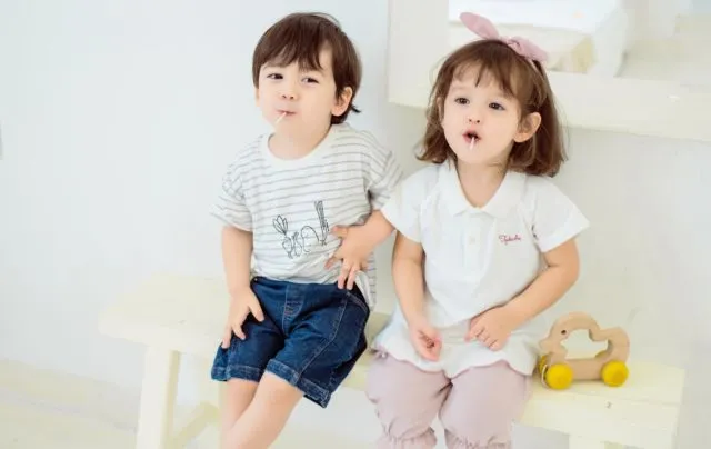 9 Momen Berantem sama Saudara Kandung Waktu Kecil. Dulu Kamu Sering Marahan Karena Apa sih? 11