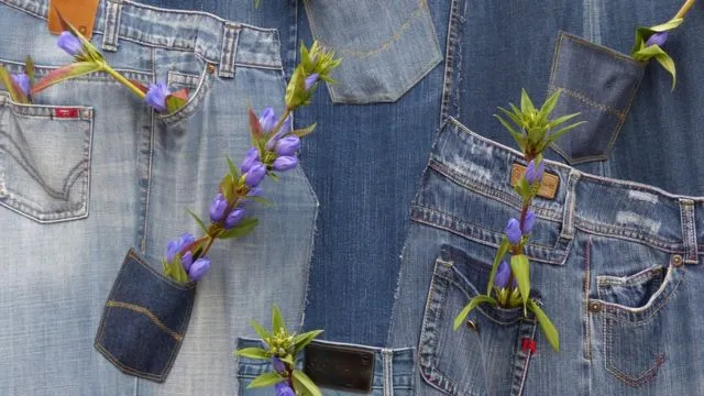 Menelisik Cerita Jeans yang Didominasi Warna Biru. Gara-gara Apa Sih Bisa Begitu? 6