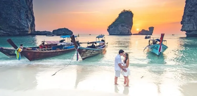 10 Destinasi Wisata Romantis di Asia Tenggara Buat Bulan Madu. Tempatnya Wah, Budgetnya Murah! 11