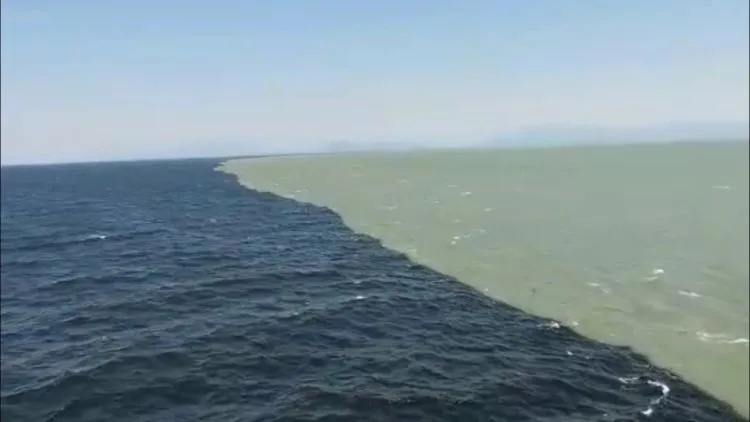 Muncul Fenomena Air Laut Terpisah di Bawah Jembatan Suramadu. Mungkin Ini Penjelasan Ilmiahnya 4