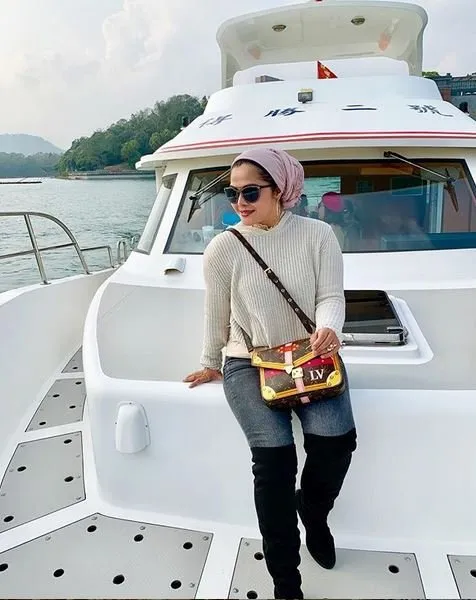 Mengenal Lebih Dekat Viens Tasman, Ibu Rachel Vennya yang Dicap Sosialita Rendah Hati 20
