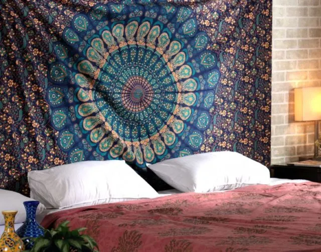 12+ Ide Dekorasi Kamar Bergaya Bohemian yang Bikin Kamu Seolah-olah Kayak Seniman 14