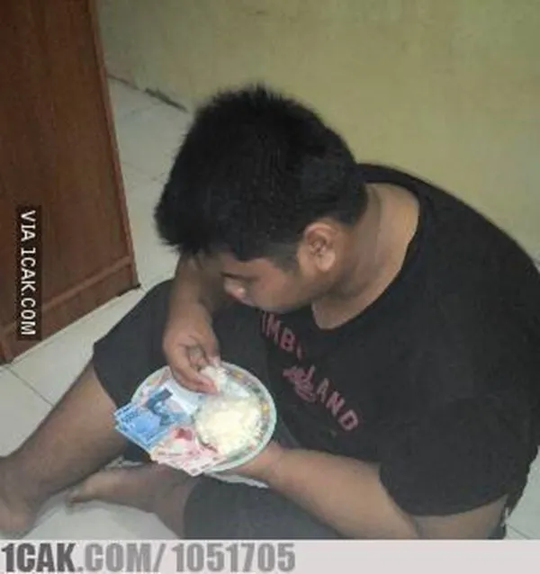 12 Siasat Kocak buat Akali Kemageran Saat Lapar Melanda. Apakah ini yang Dinamakan Kreativitas? 22