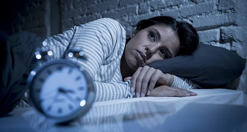 8 Kebiasaan Konyol Pembaca Hipwee Sebelum Tidur. Sudah Akui Saja, Banyak yang Begini, kan? 15