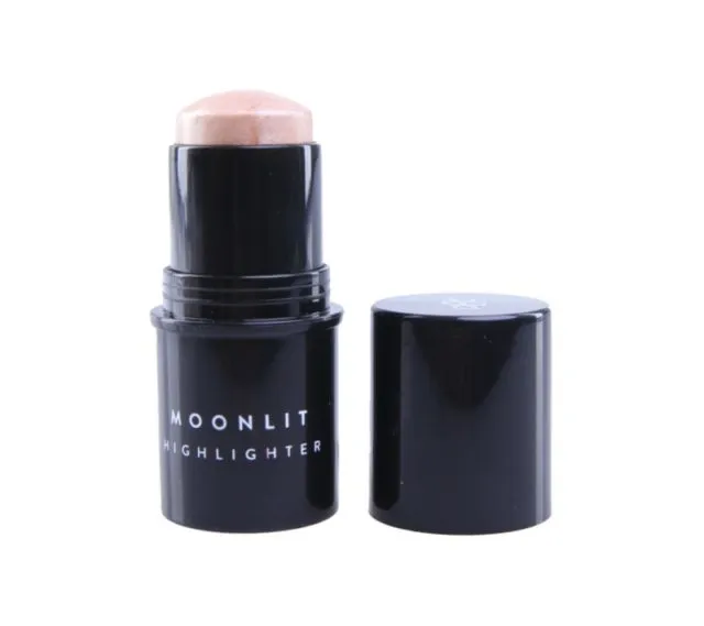 Demi Kilau Wajah yang Lebih Mentereng dari Masa Depanmu, Cek 9 Rekomendasi Highlighter Lokal Ini Yuk 16