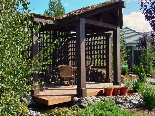 15+ Desain Gazebo Sederhana untuk Leyeh-Leyeh Cantik di Halaman Rumah. Kayak di Kafe-Kafe! 18