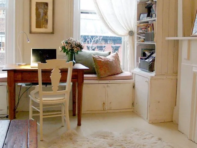 11 Desain Workspace Minimalis Buatmu yang Kerja dari Rumah. Privasi Iya, Kondusif Juga 12