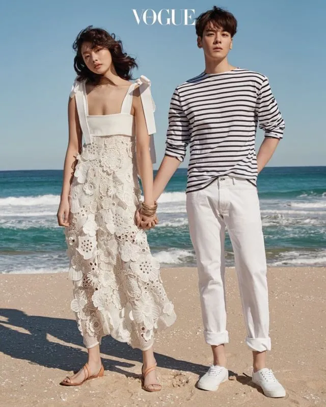 12 Inspirasi Stylish Outfit Guru Matematika Ganteng Asal Korea yang Lagi Viral. Simpel, tapi Elegan! 22