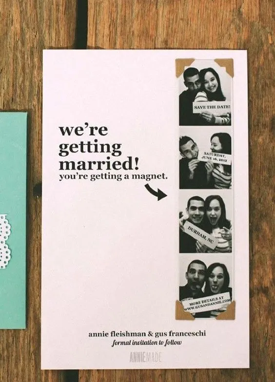 12 Ide Desain Undangan Plus Foto yang Bersahaja. Demi Foto Pre-Wedding Cantikmu Nggak Tersia-sia 13