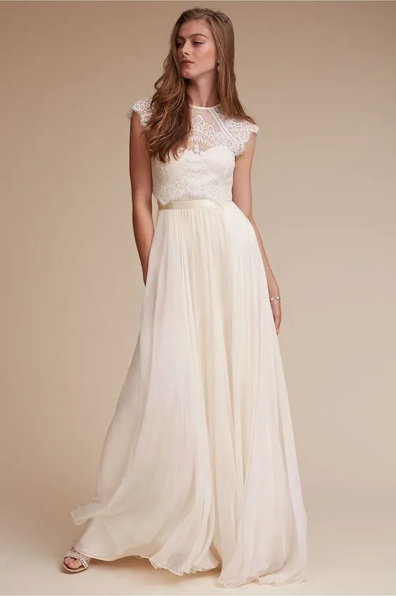 10 Ide Two Pieces Wedding Dress yang 'Membentuk' Tubuh Indahmu. Demi Paripurna Jadi Ratu Seharinya! 11