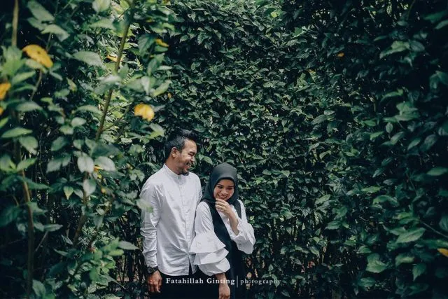 Karena Pernikahan adalah Momen Bahagia, 12 Ide Pre-Wedding dengan Pose Tertawa Ini Bisa Kamu Coba 19