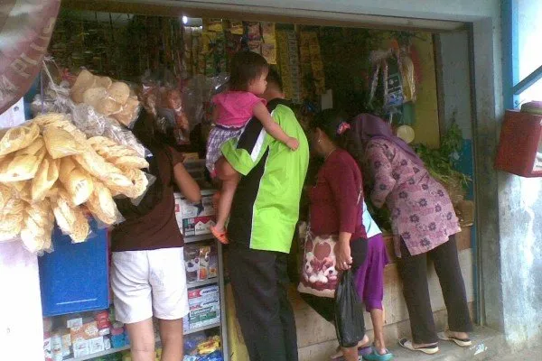 Keanehan yang Kerap Terjadi Saat Ibu Menyuruh Belanja ke Warung. Misteri yang Belum Terpecahkan! 8