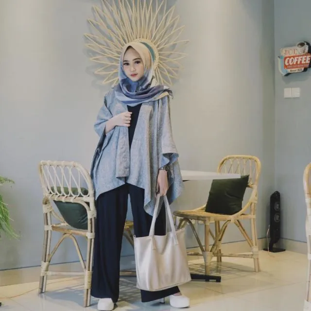 10 Ide Memakai Outer ala Selebgram @sin.sr. Cocok Untukmu yang Bertubuh Mungil 12