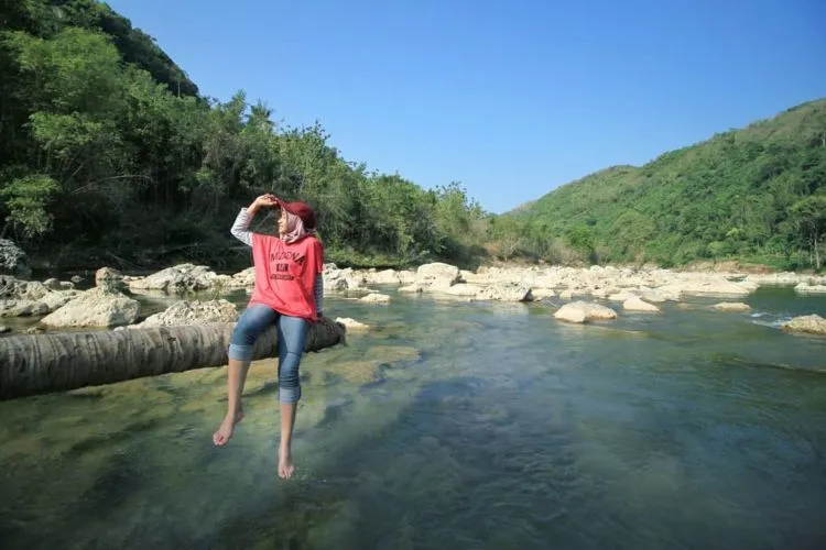 Gardu Pandang Lemah Rubuh, Destinasi Hits di Tepian Kali Oya, Imogiri, Bantul. Yuk Main di Sungai! 6