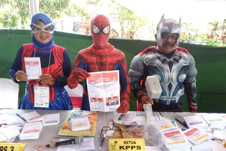 10 TPS Paling Gokil Selama Pemilu 2019 Berlangsung. Kalau Begini Sih yang Golput Pada Rugi~ 14