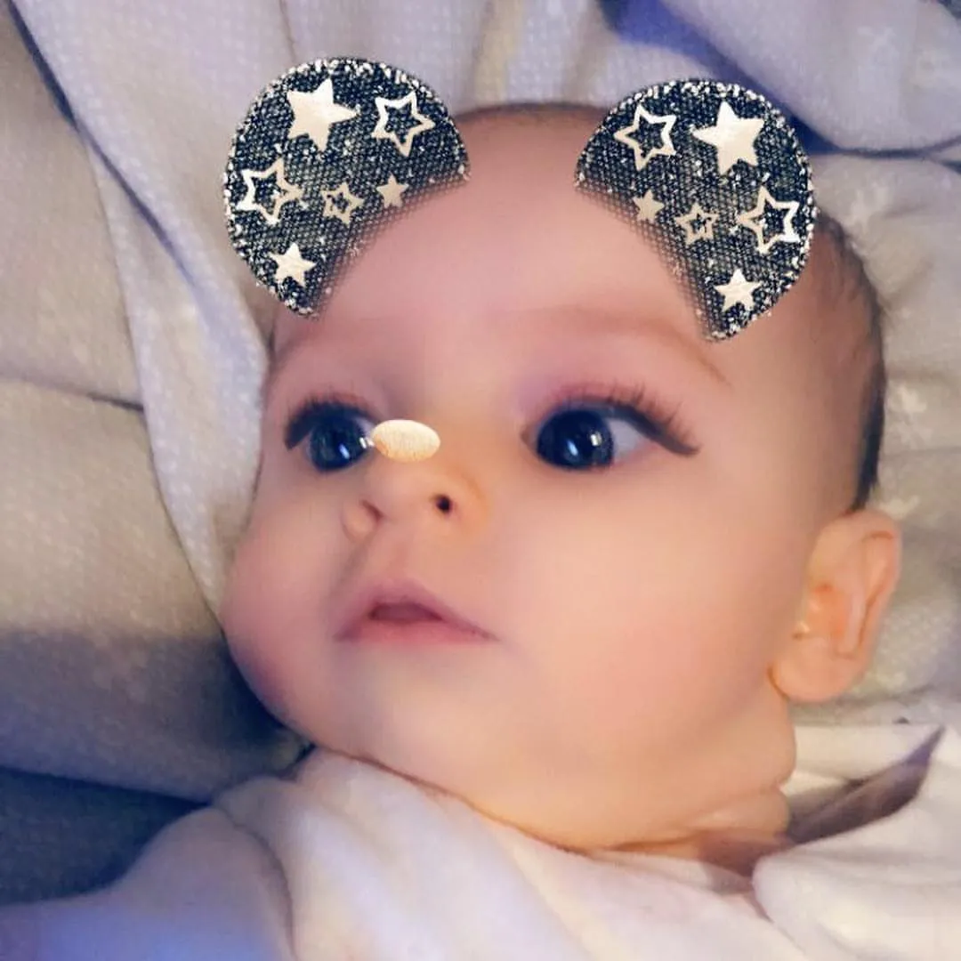 10 Ekspresi Kocak Bayi Saat Dikerjain Pakai Filter Kamera. Aduh, Anak Manis Udah Bisa Lawak Gini! 18