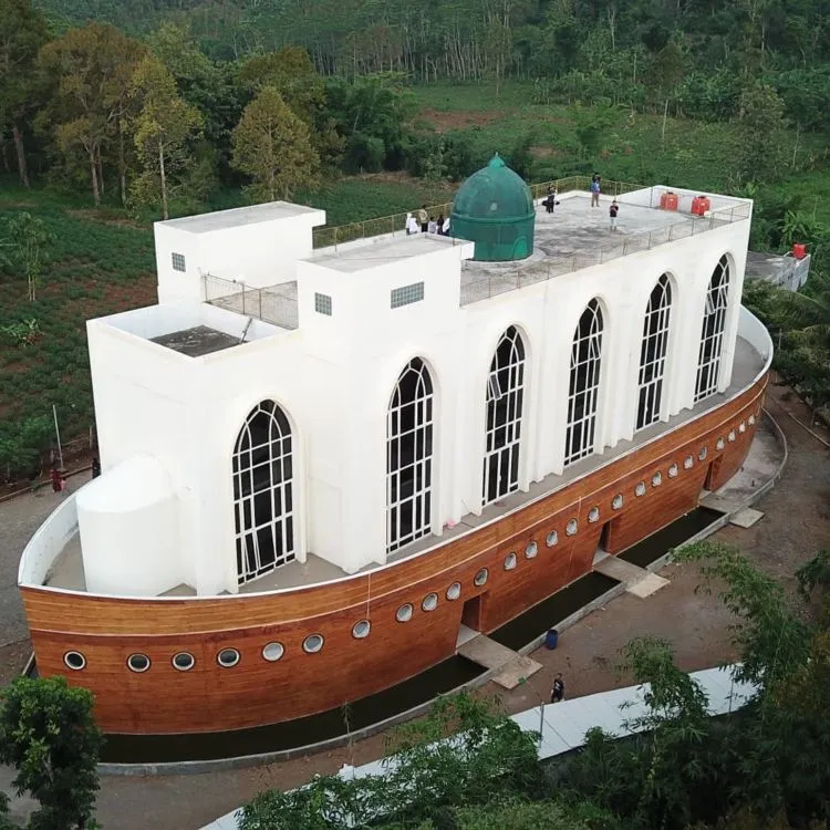 Masjid 'Kapal Nabi Nuh', Tempat Ibadah Sekaligus Wisata Hits di Semarang. Kapan Kamu ke Sana? 8