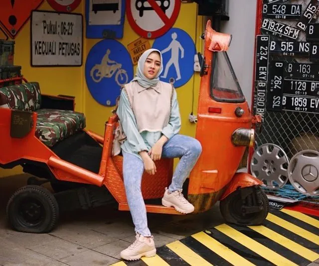 9+ Ide Style yang Super Playful ala Selebgram @strasysty. Seru dan Kekinian~ 17