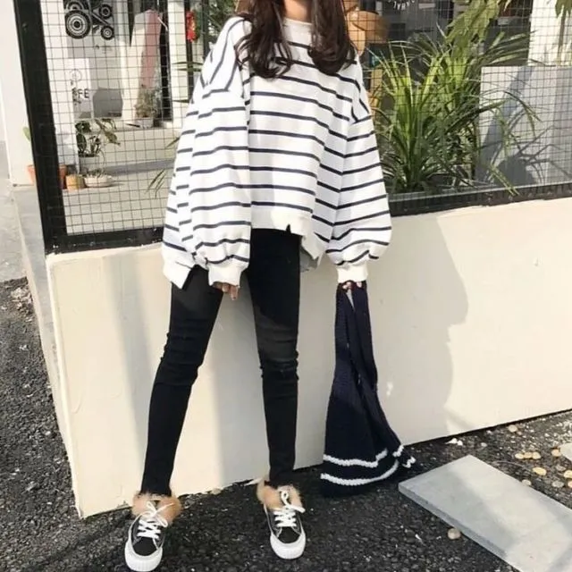 11+ Ide Style Baju Oversize Cewe ala Korea 15