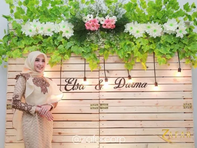 Mengulik 8 Ide Rustic Photobooth ala Pertunangan Ayla Dimitri. Elegan, Tamu Undangan Pasti Terkesan 10