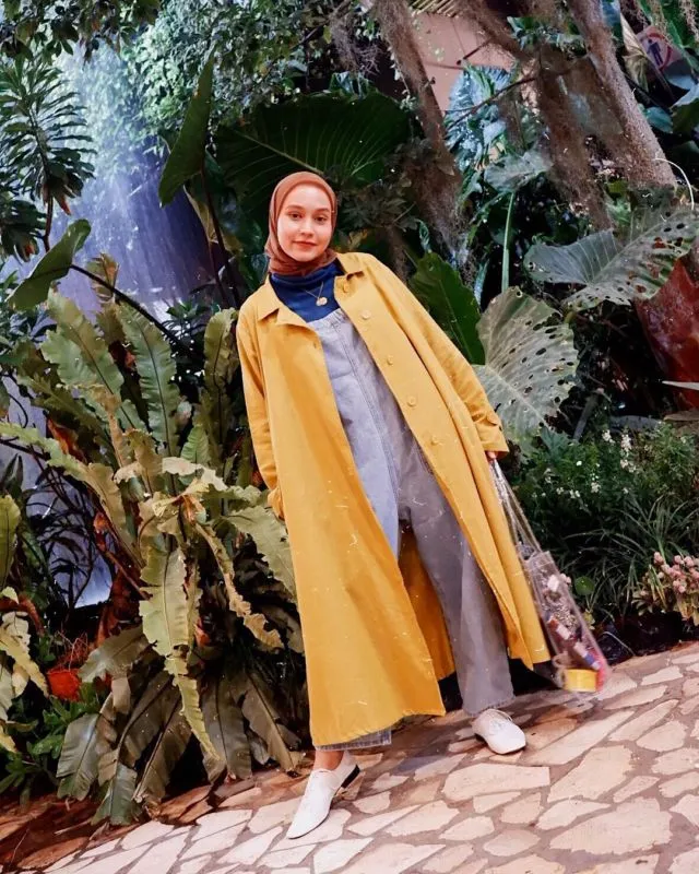 10 Ide Padu Padan Layering ala Selebgram Nissa Chair. Perhatikan Dulu, Biar Nggak Asal Tumpuk 17