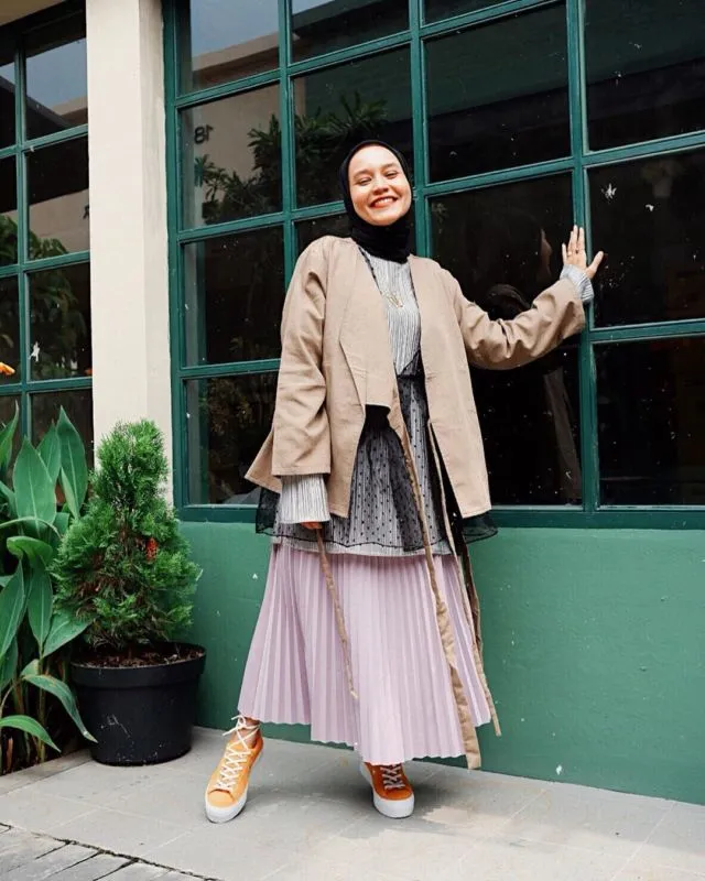10 Ide Padu Padan Layering ala Selebgram Nissa Chair. Perhatikan Dulu, Biar Nggak Asal Tumpuk 19
