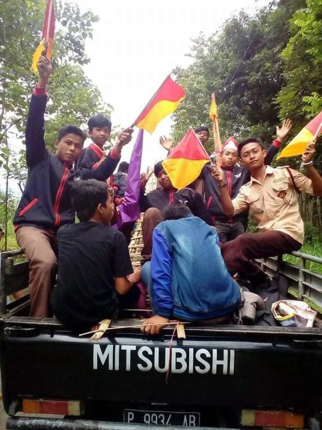 12 Potret Seru Sekaligus Kocak Kegiatan Pramuka. Nggak Nyangka Dulu Gigih Banget Mau Ngelakuin Ini 12