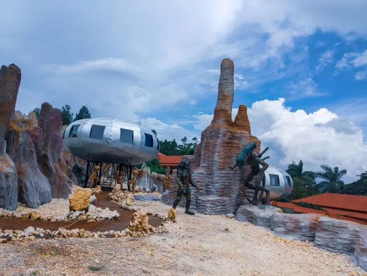 UFO Park, Destinasi Khusus Alien yang Instagramable di Batu, Malang. Keren Banget, Serasa di Film-film Nih! 9